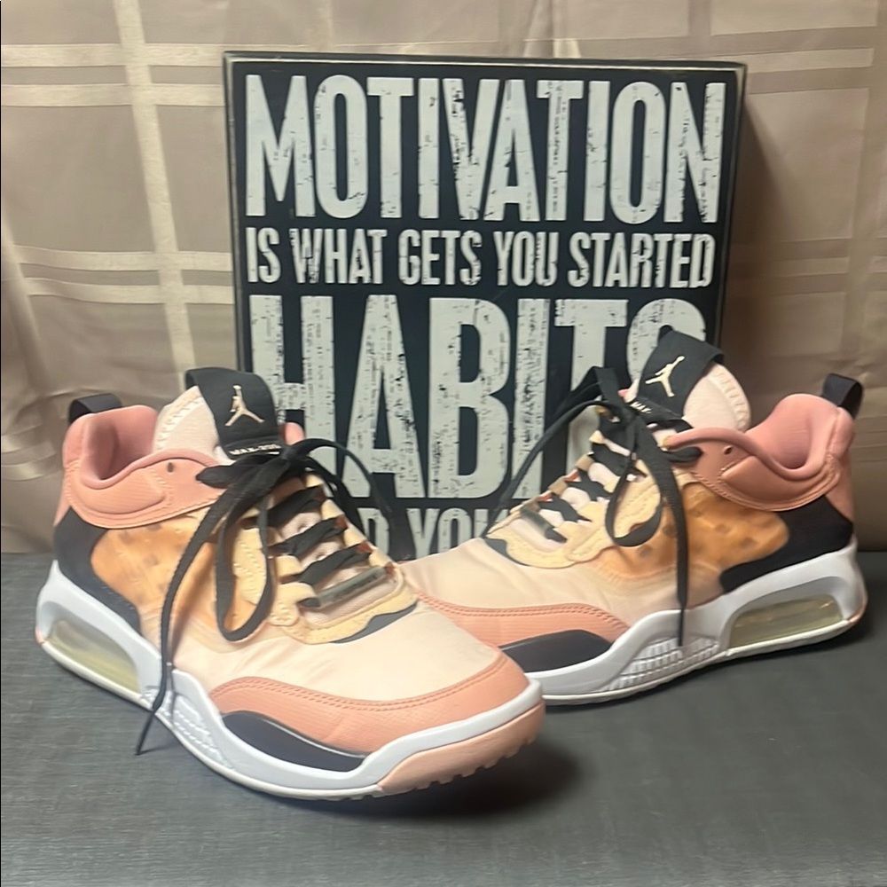 Nike Jordan Air Max 200 Washed Coral- CJ3840-600 Size 7Y/8.5 Women’s Sneaker